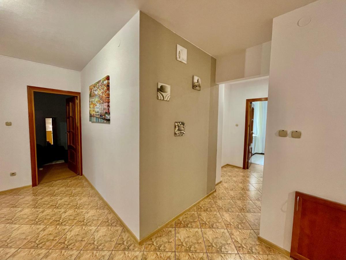 Apartament Warsaw Concierge Wola Ratusz Zewnętrze zdjęcie