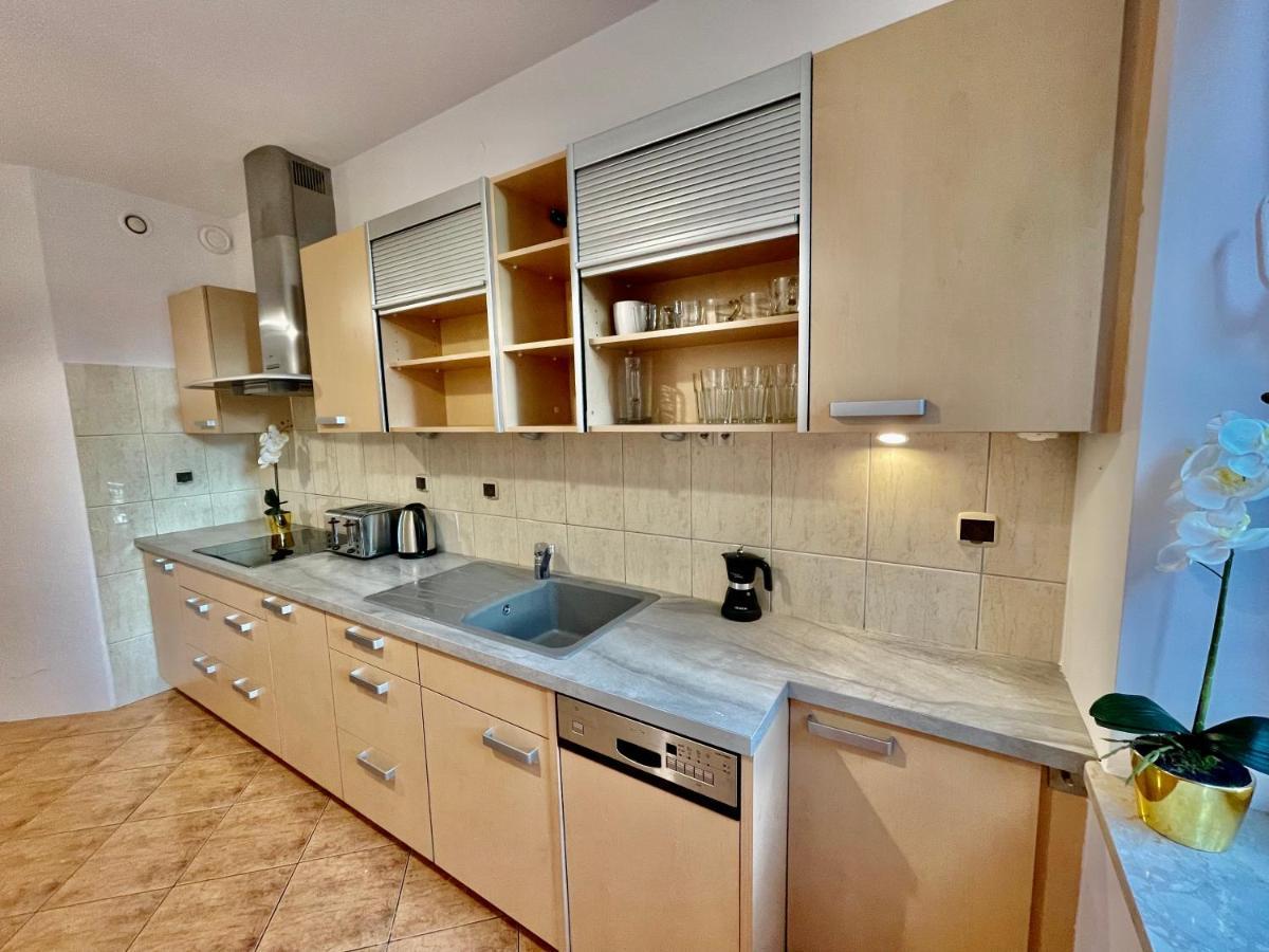 Apartament Warsaw Concierge Wola Ratusz Zewnętrze zdjęcie